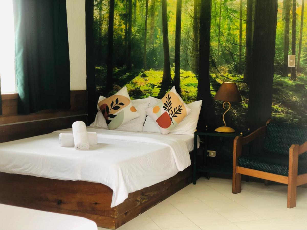 Готель Casa Generosa Baguio City Екстер'єр фото