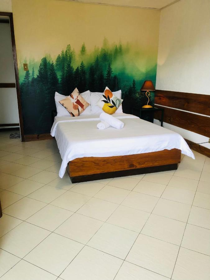 Готель Casa Generosa Baguio City Екстер'єр фото