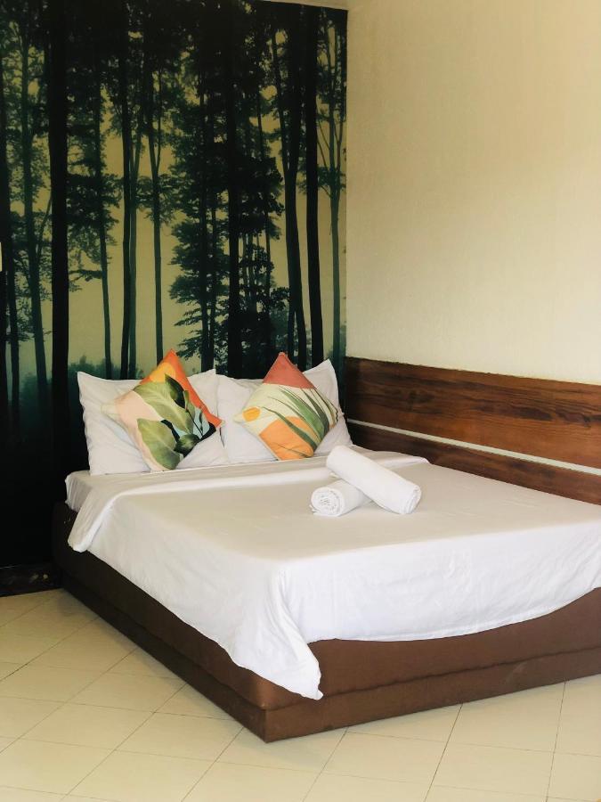 Готель Casa Generosa Baguio City Екстер'єр фото